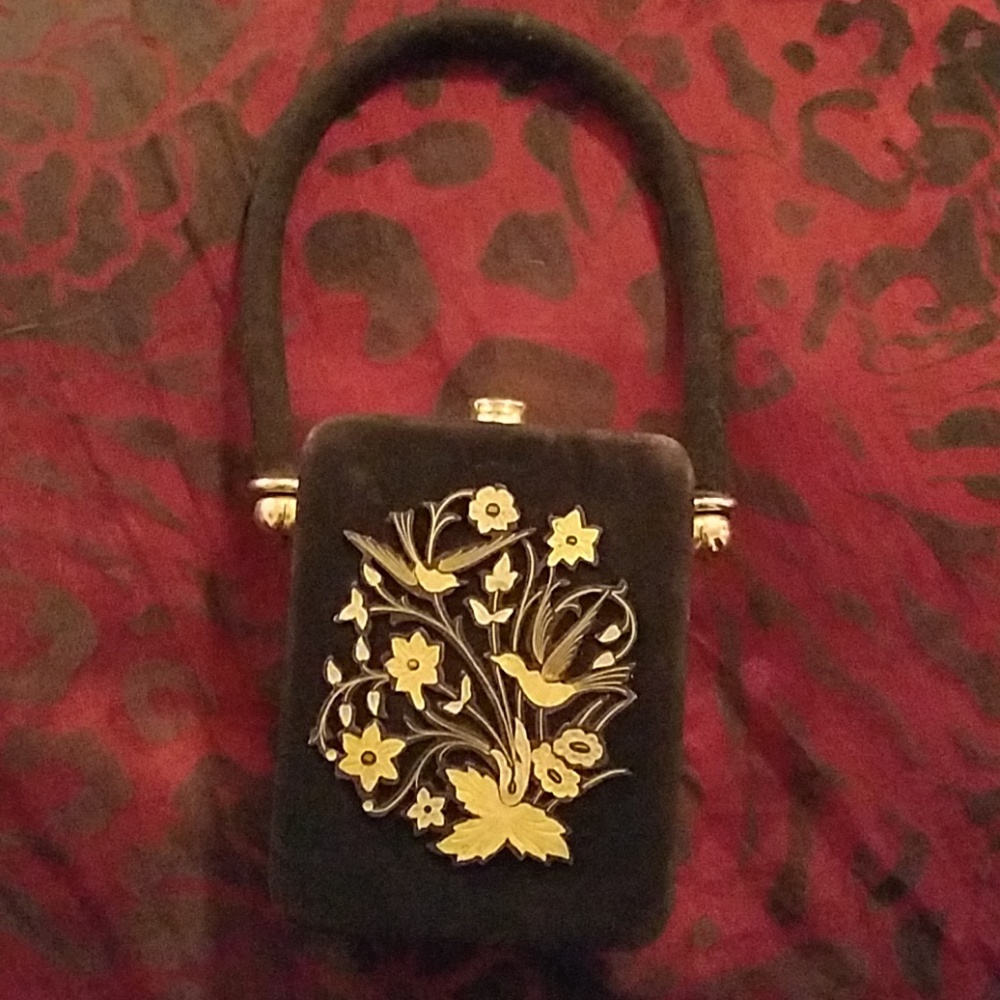Vintage 1940s powder purse